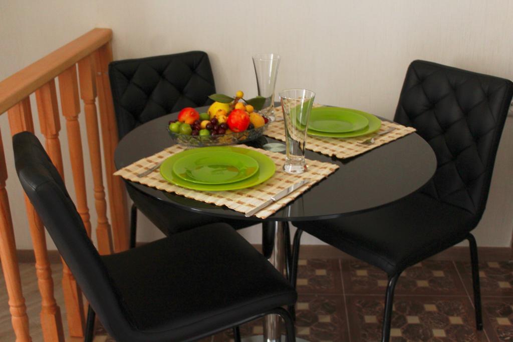 Guest House On Gia Abesadze Street 트빌리시 외부 사진