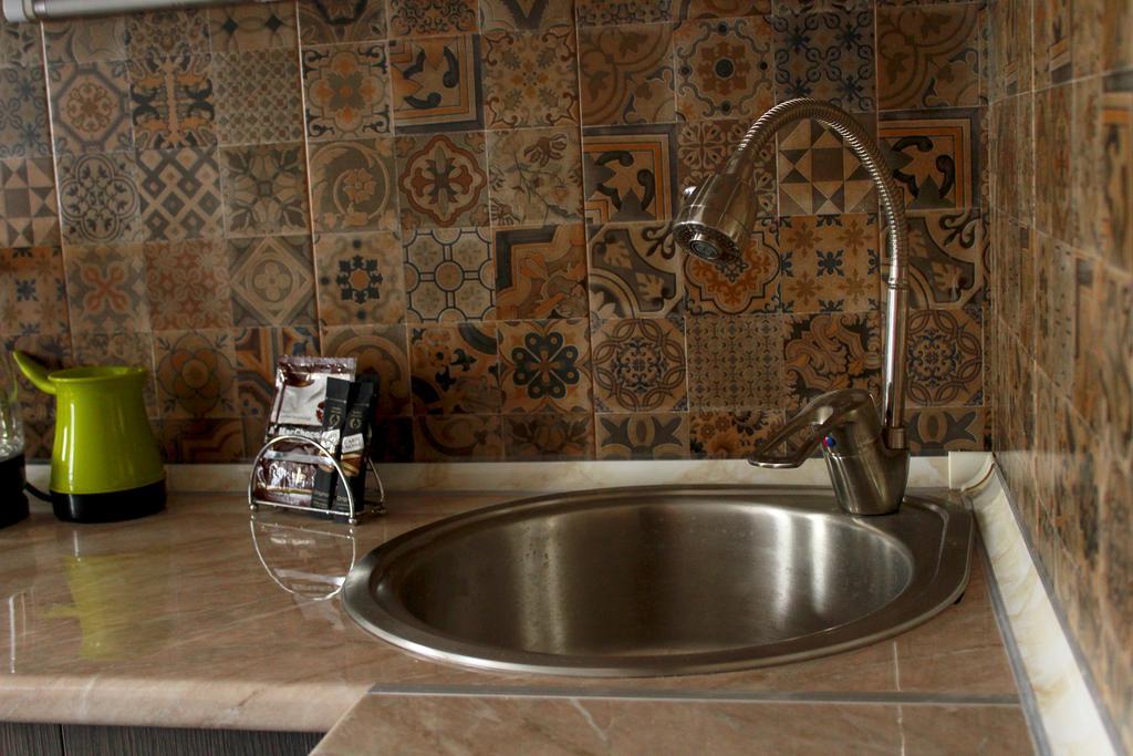 Guest House On Gia Abesadze Street 트빌리시 외부 사진